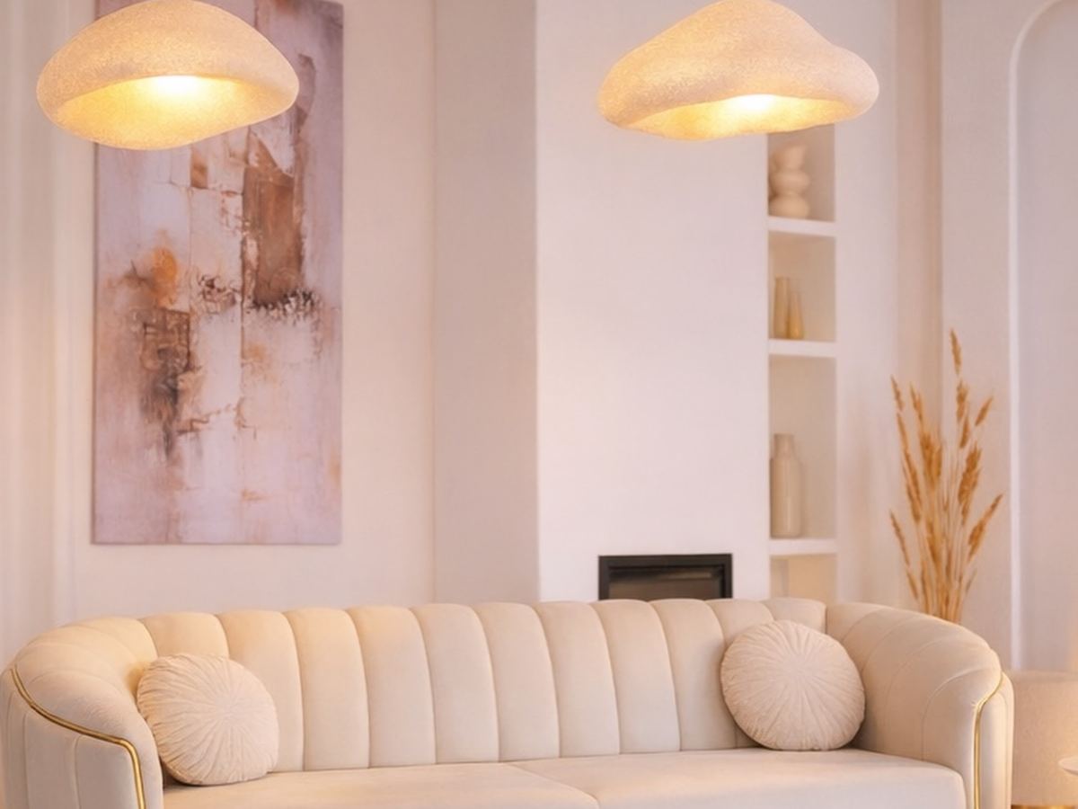 Sala White · Zona Albă cu canapea