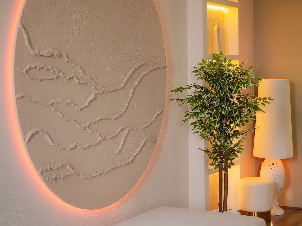 Sala White · Cercul Colorat